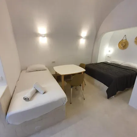 Nefeli Traditional Cave House Apartment *