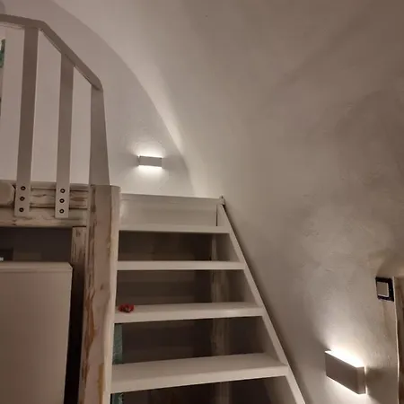 Nefeli Traditional Cave House