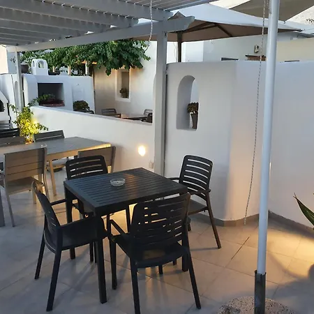 Apartment Nefeli Traditional Cave House Messaria (Santorini)
